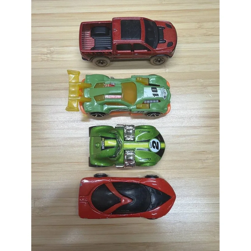 Hot Wheels Lot of 4‎ Loose Cars Truck Twin Mill Ram 1500 Mixed
